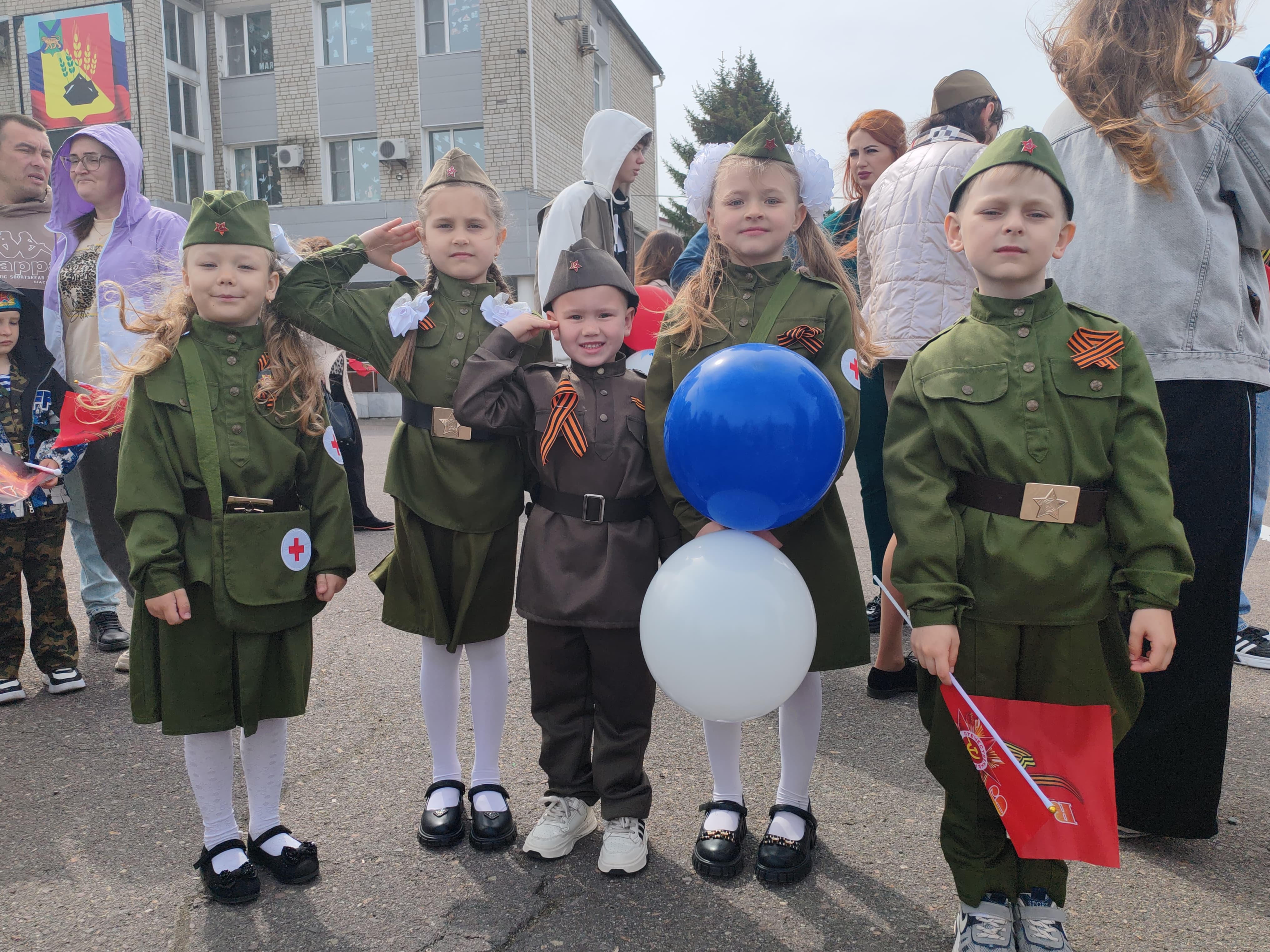 Митинг, посвящённый 9 Мая: участие воспитанников детских групп.
