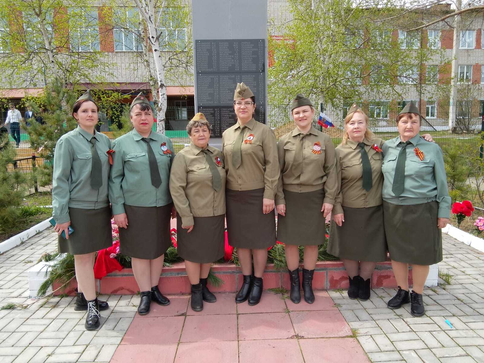 Память о героях войны в Николаевке и Ивановке.