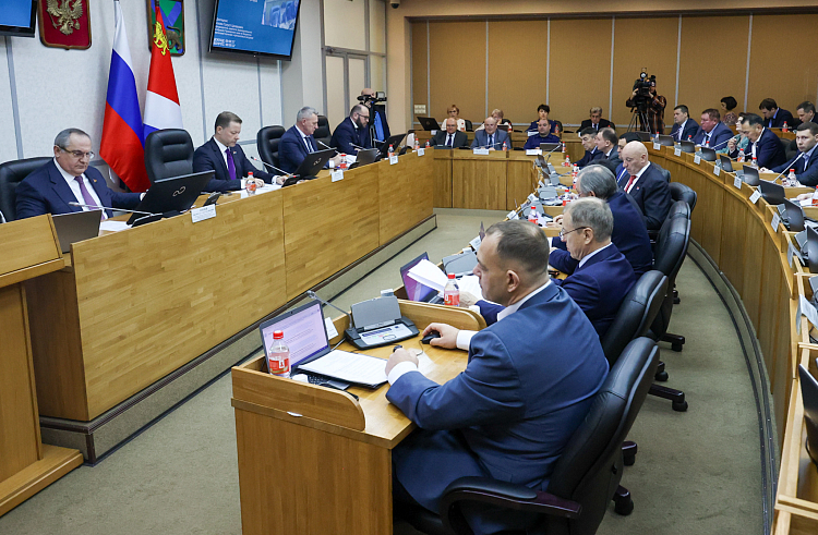 Выплату на жильё по решению Губернатора Приморья получат дети бойцов – участников боевых действий в приграничных районах России. Выплату на жильё по решению Губернатора Приморья получат дети бойцов – участников боевых действий в приграничных районах России.